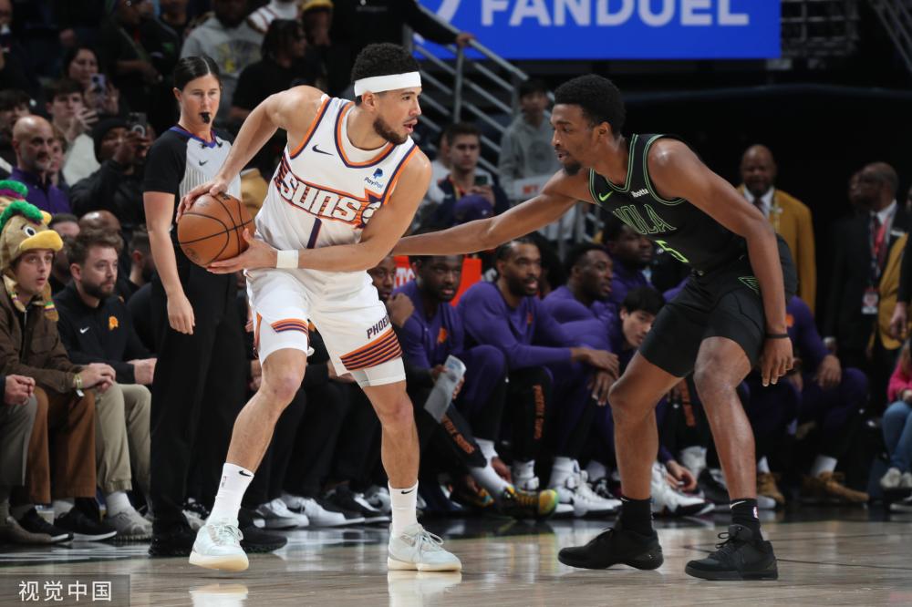 大背景下 大背景下