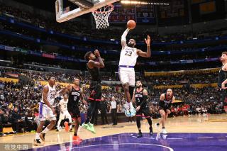 日益激烈的 日益激烈的