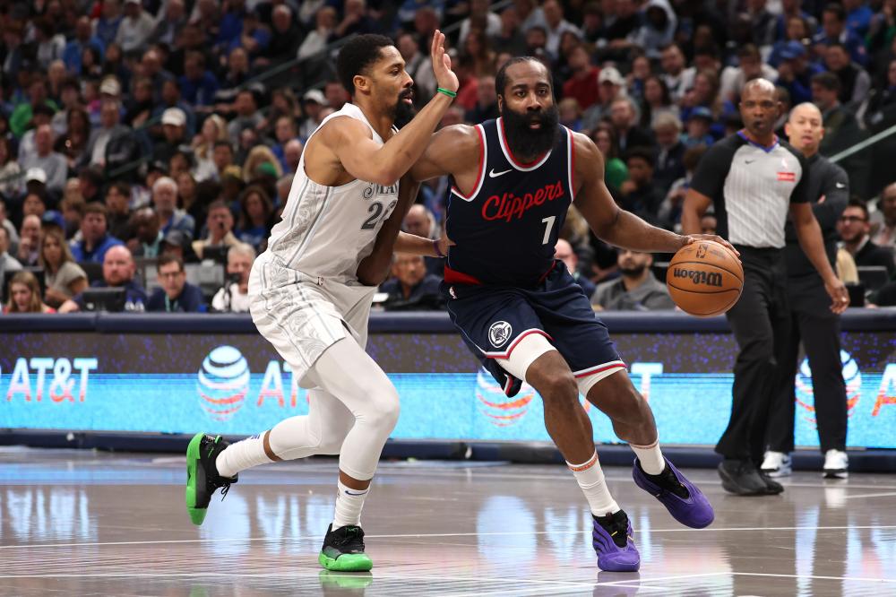 使他们在比 使他们在比